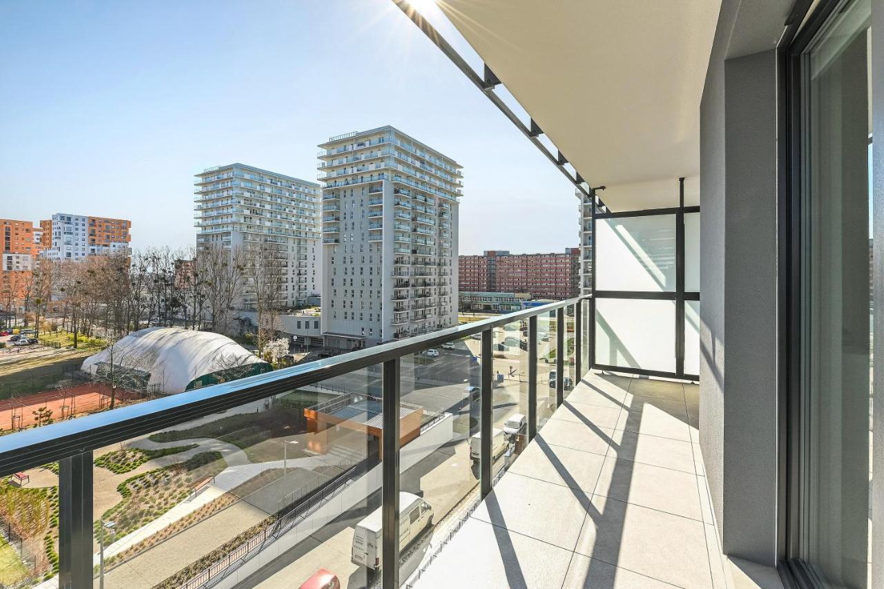 Apartament Nadmorskie Spektrum & Parking Gdansk Exterior photo