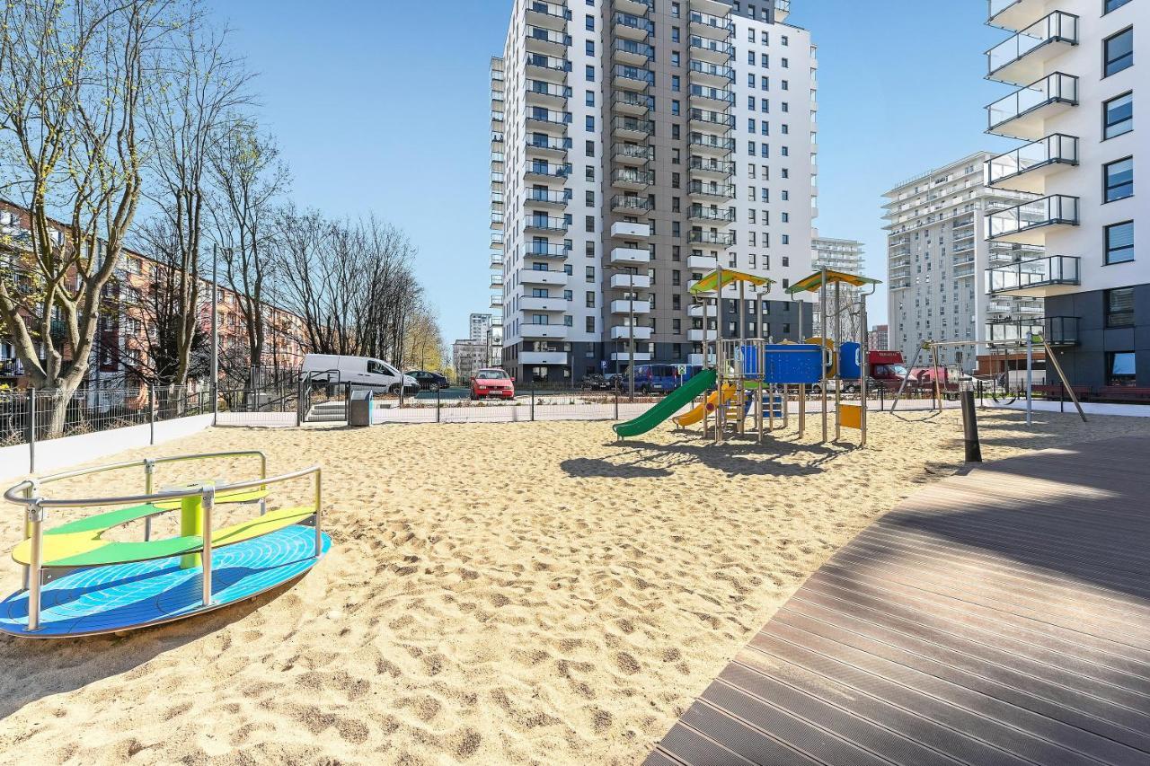 Apartament Nadmorskie Spektrum & Parking Gdansk Exterior photo