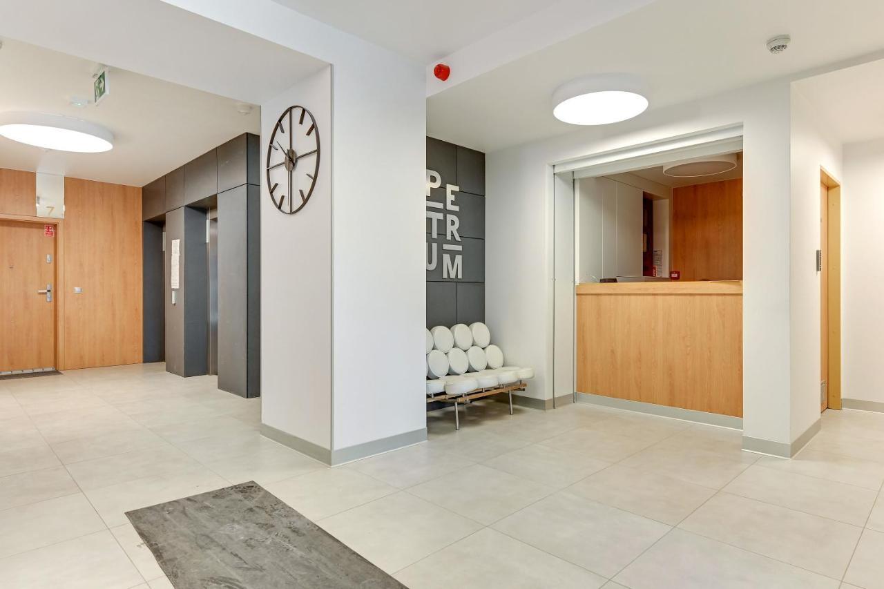 Apartament Nadmorskie Spektrum & Parking Gdansk Exterior photo